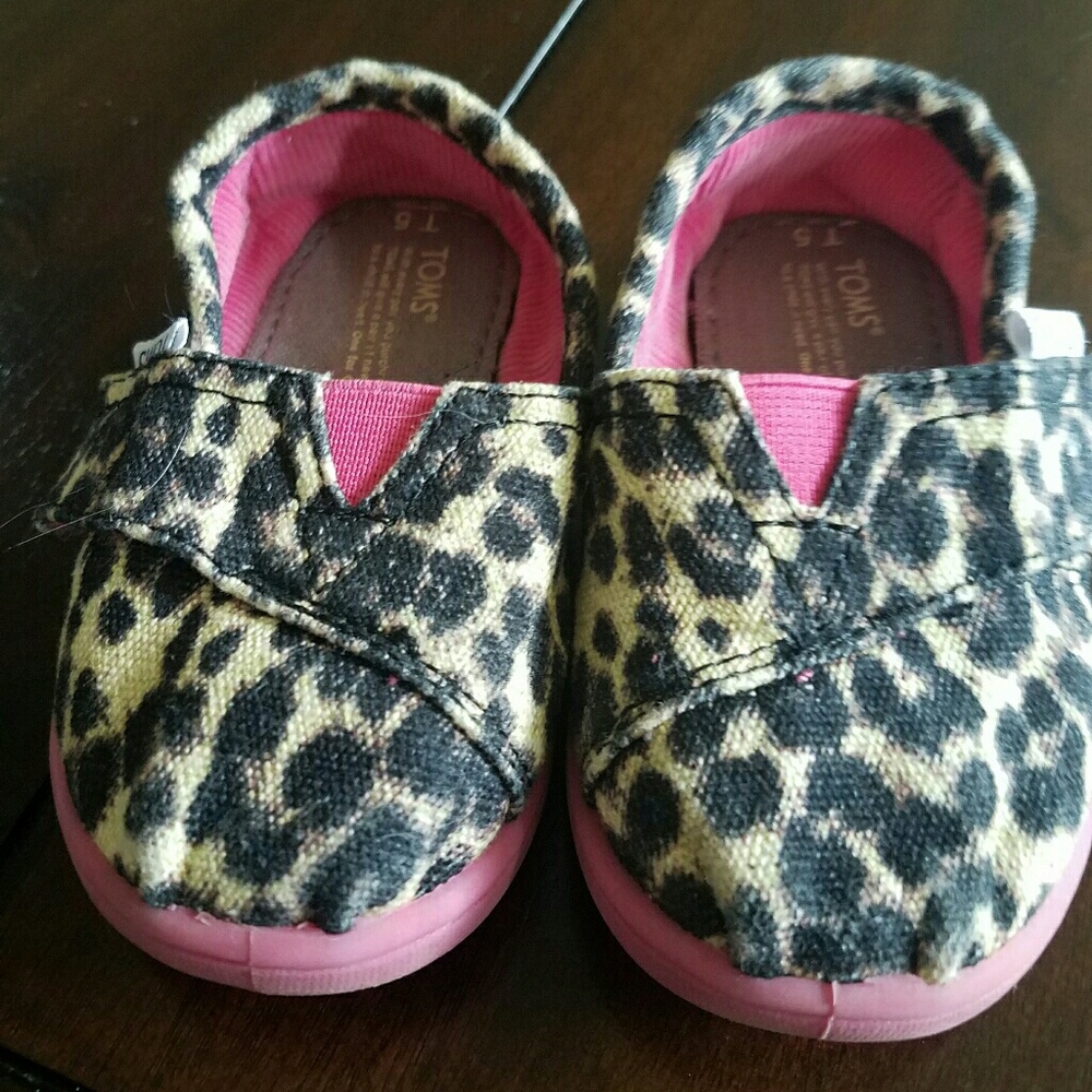 2 pairs toddlers TOMS shoes